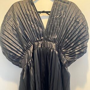 Satin Black Pleated V-Neck Evening Gown